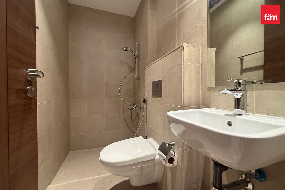 3 bedroom apartment in Imperial Avenue, photograph 16 of 20