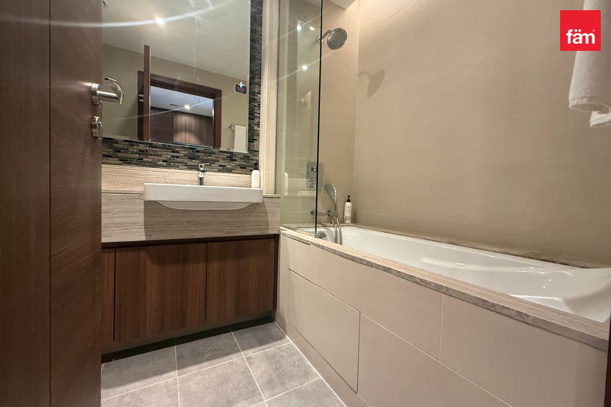 3 bedroom apartment in Imperial Avenue, photograph 19 of 20
