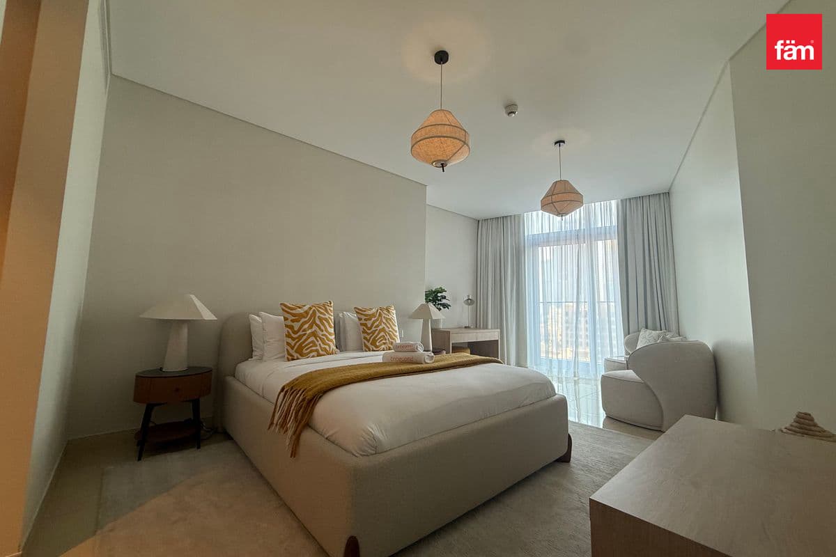 3 bedroom apartment in Imperial Avenue, photograph 8 of 20