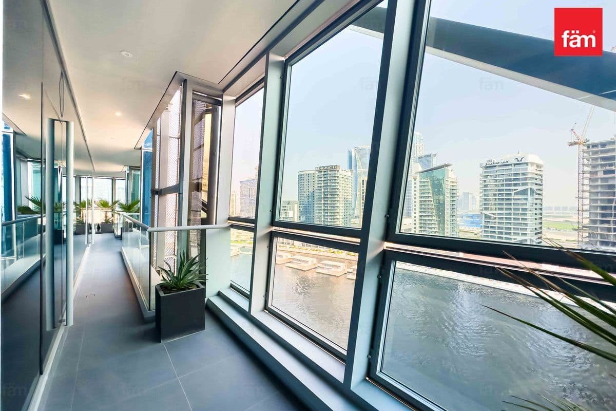 4 bedroom apartment in J One (Da Vinci Tower B), photograph 8 of 14