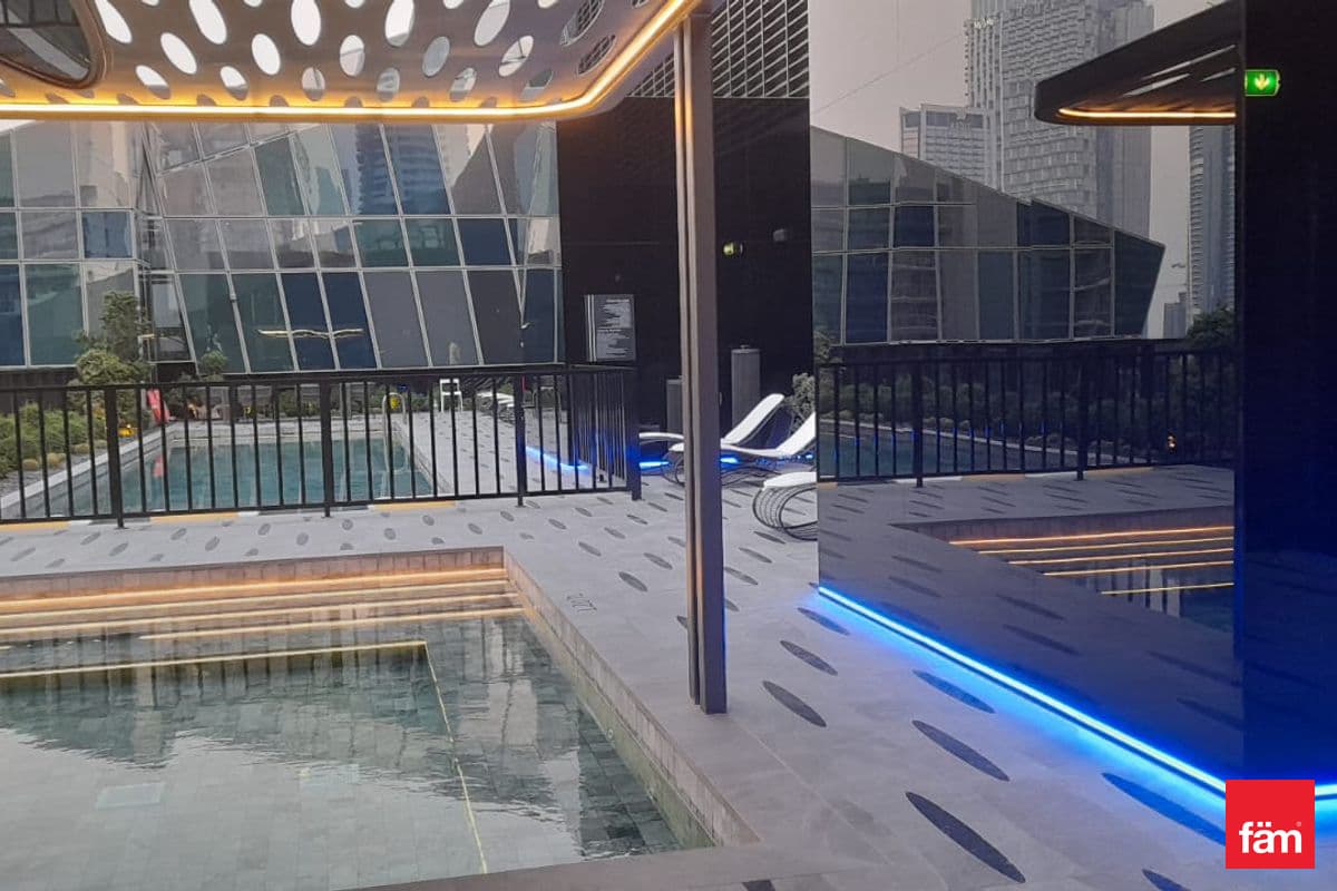 3 bedroom apartment in J One (Da Vinci Tower B), photograph 11 of 12