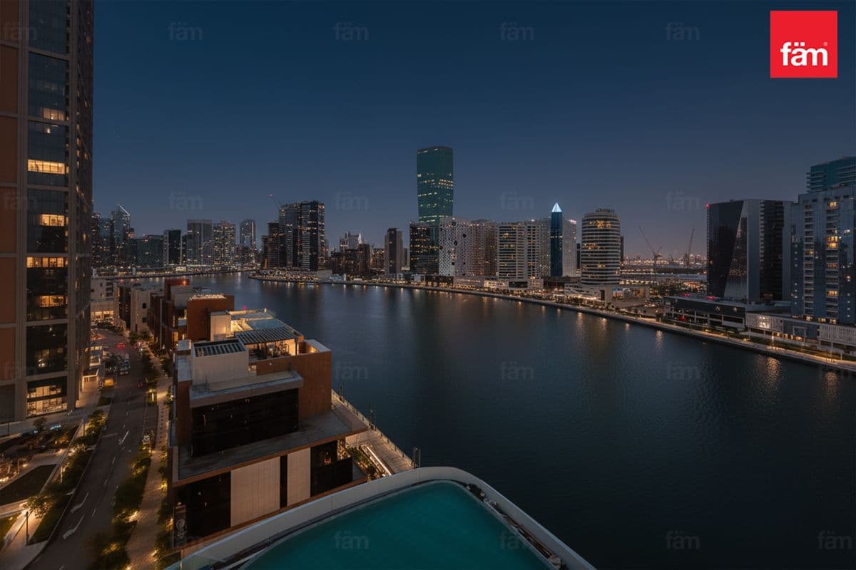 2 bedroom apartment in Jumeirah Living Business Bay, photograph 19 of 20