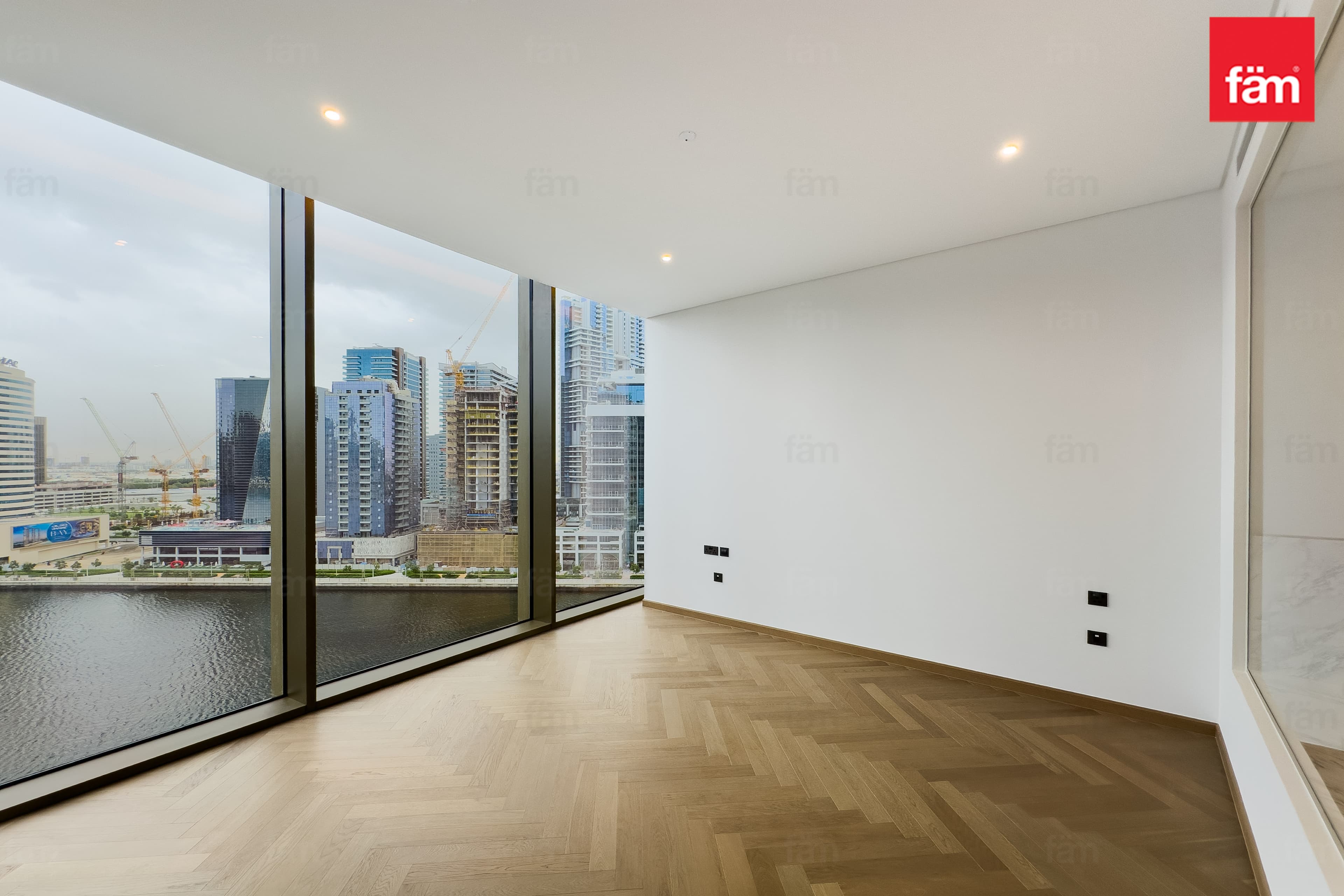 2 bedroom apartment in Jumeirah Living Business Bay, photograph 7 of 20