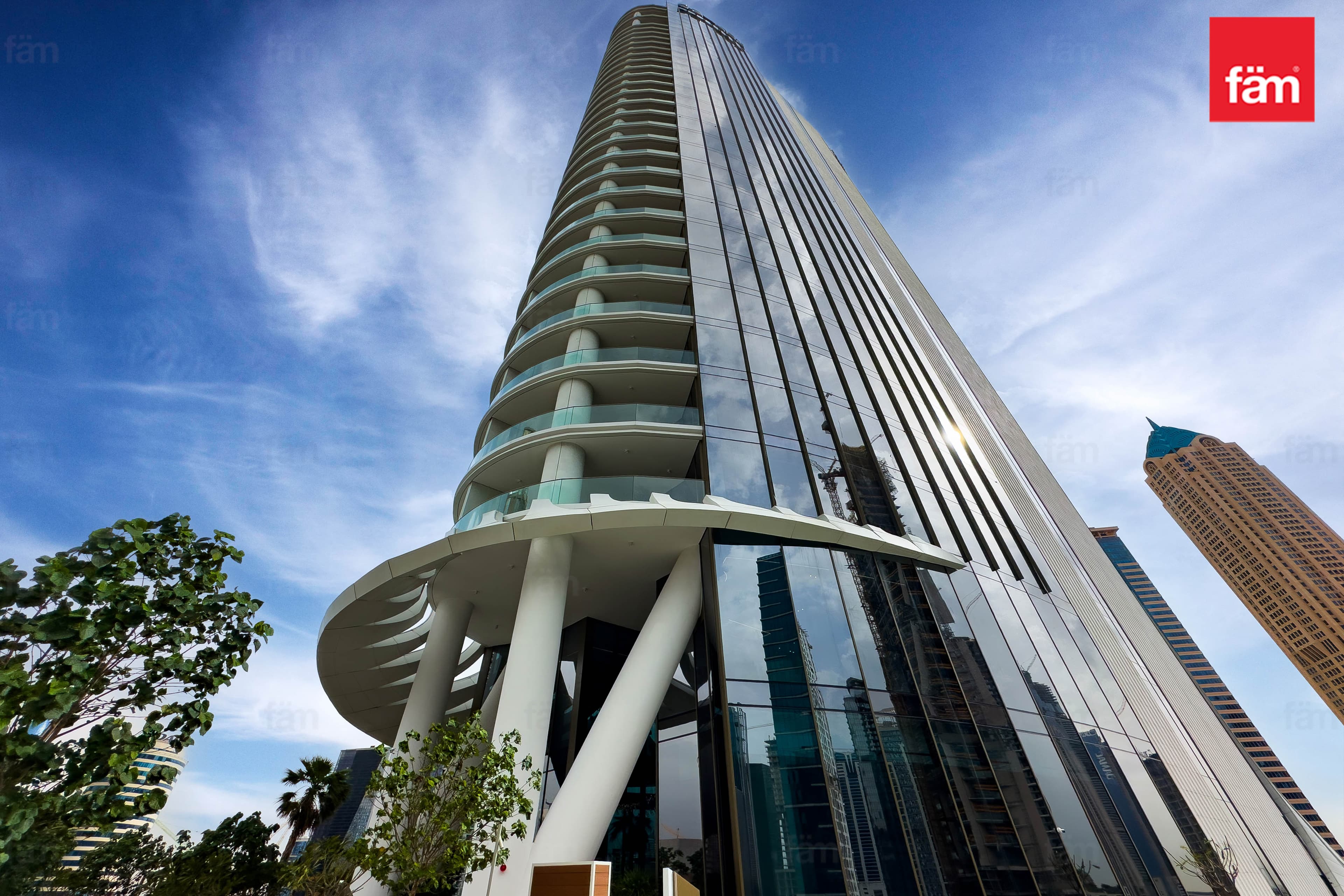 2 bedroom apartment in Jumeirah Living Business Bay, photograph 17 of 20
