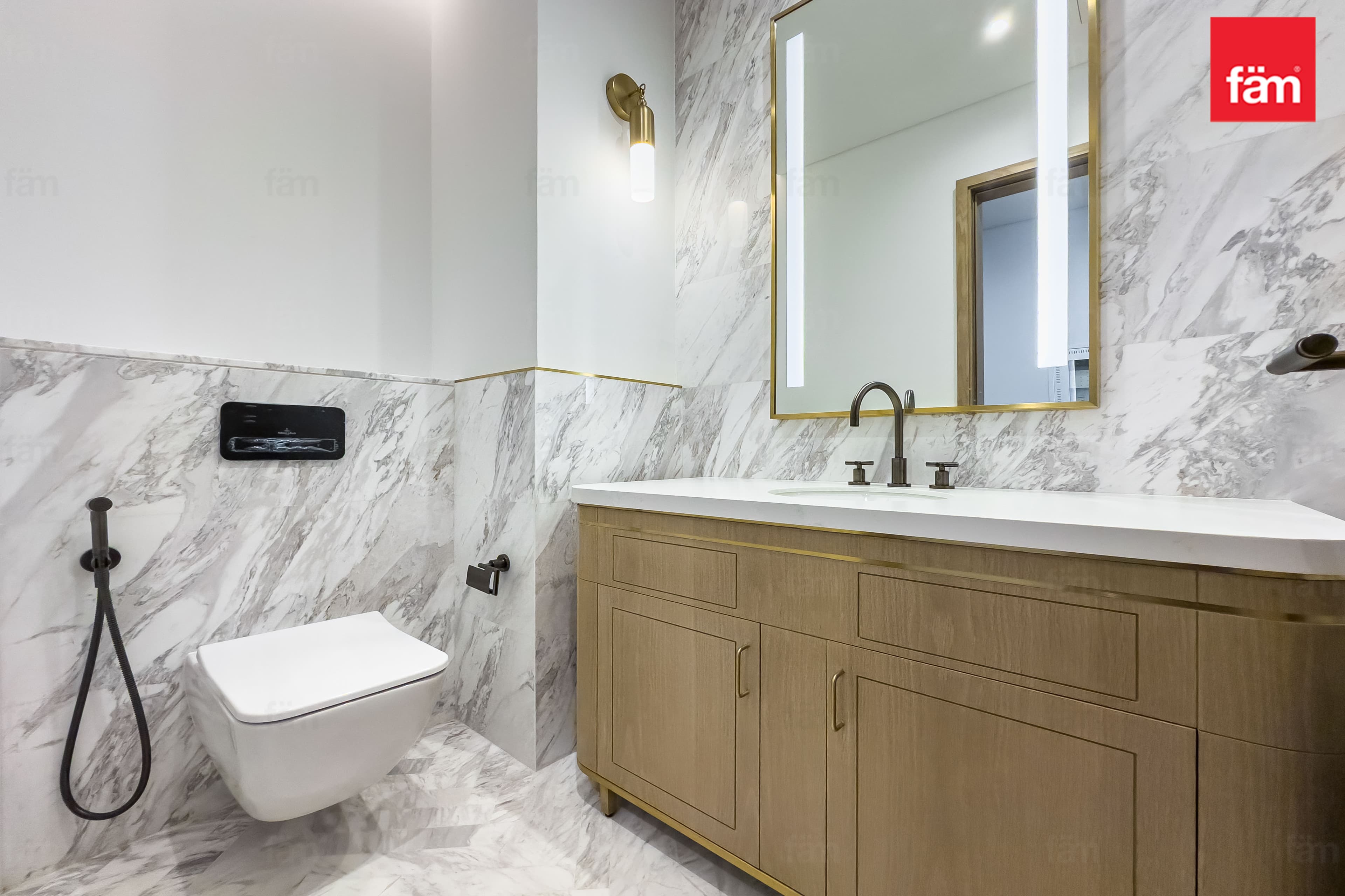 2 bedroom apartment in Jumeirah Living Business Bay, photograph 14 of 20