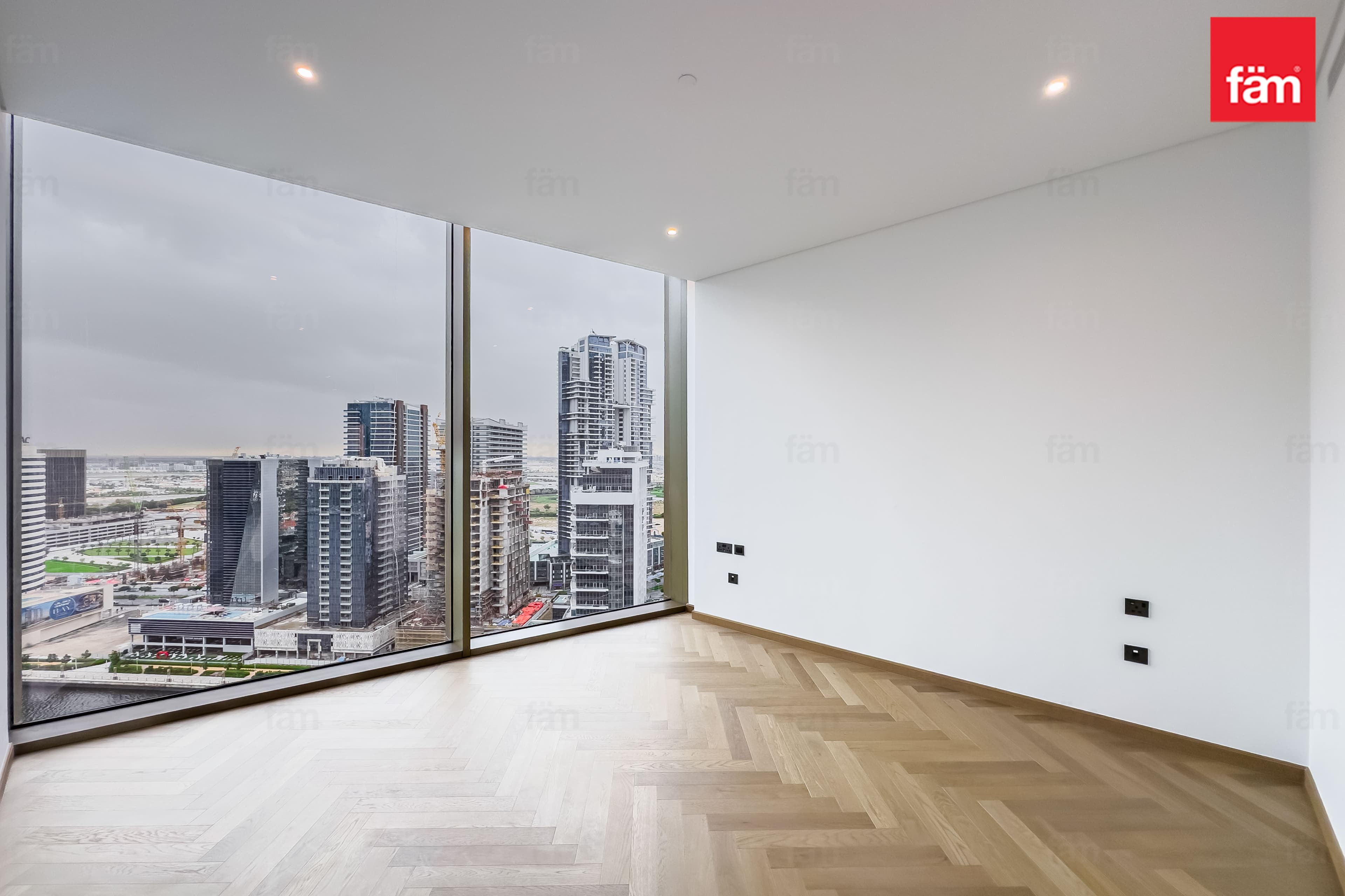 2 bedroom apartment in Jumeirah Living Business Bay, photograph 6 of 20
