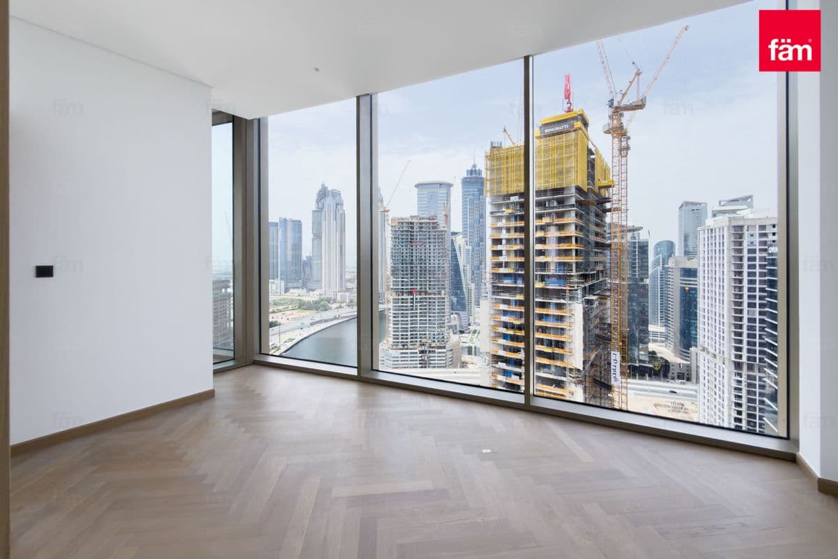 3 bedroom apartment in Jumeirah Living Business Bay, photograph 11 of 20
