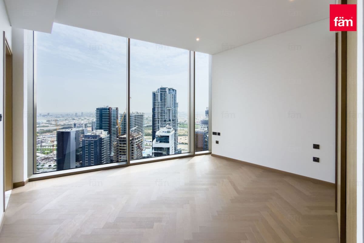 3 bedroom apartment in Jumeirah Living Business Bay, photograph 10 of 20