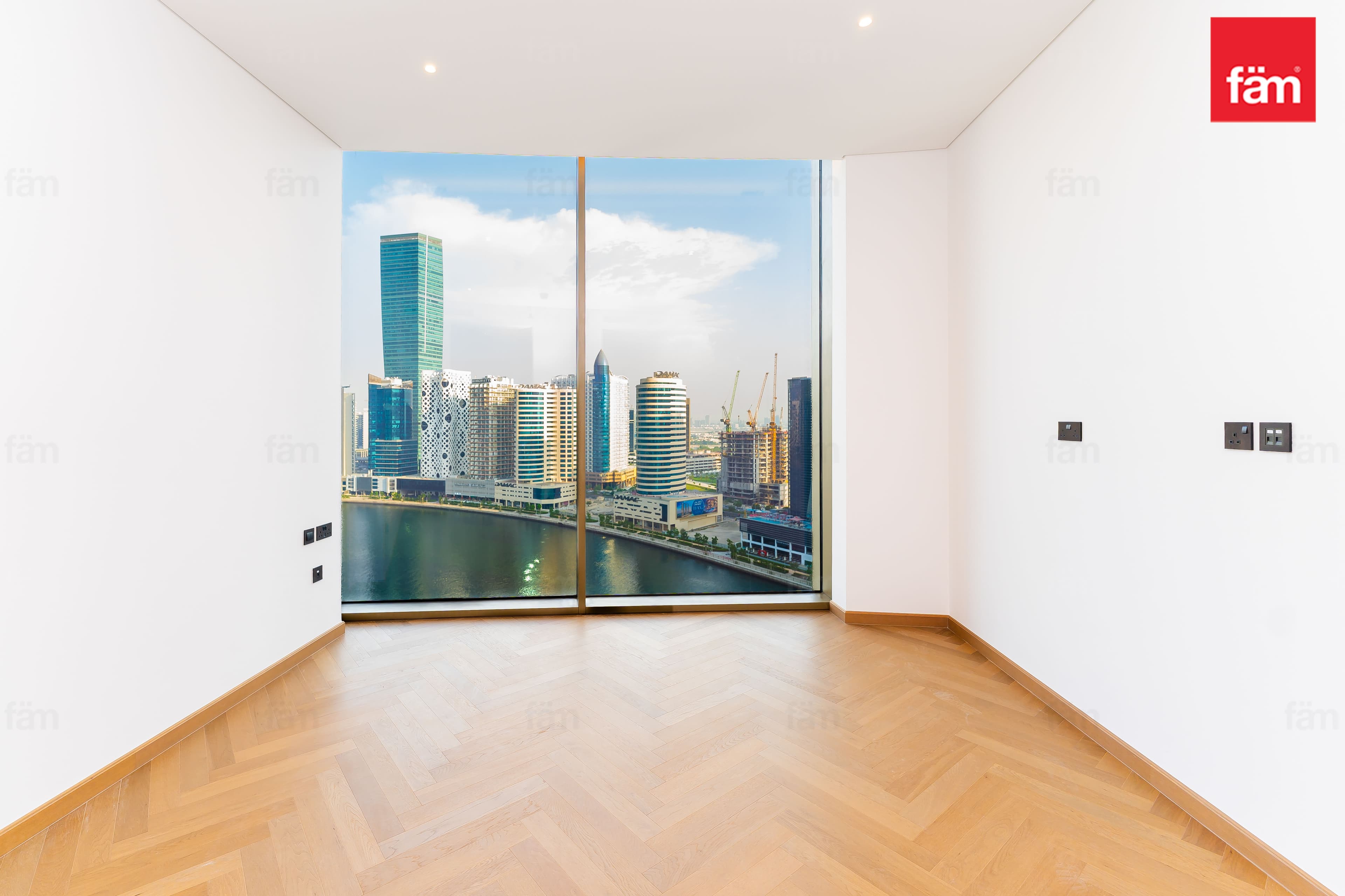 3 bedroom apartment in Jumeirah Living Business Bay, photograph 14 of 20