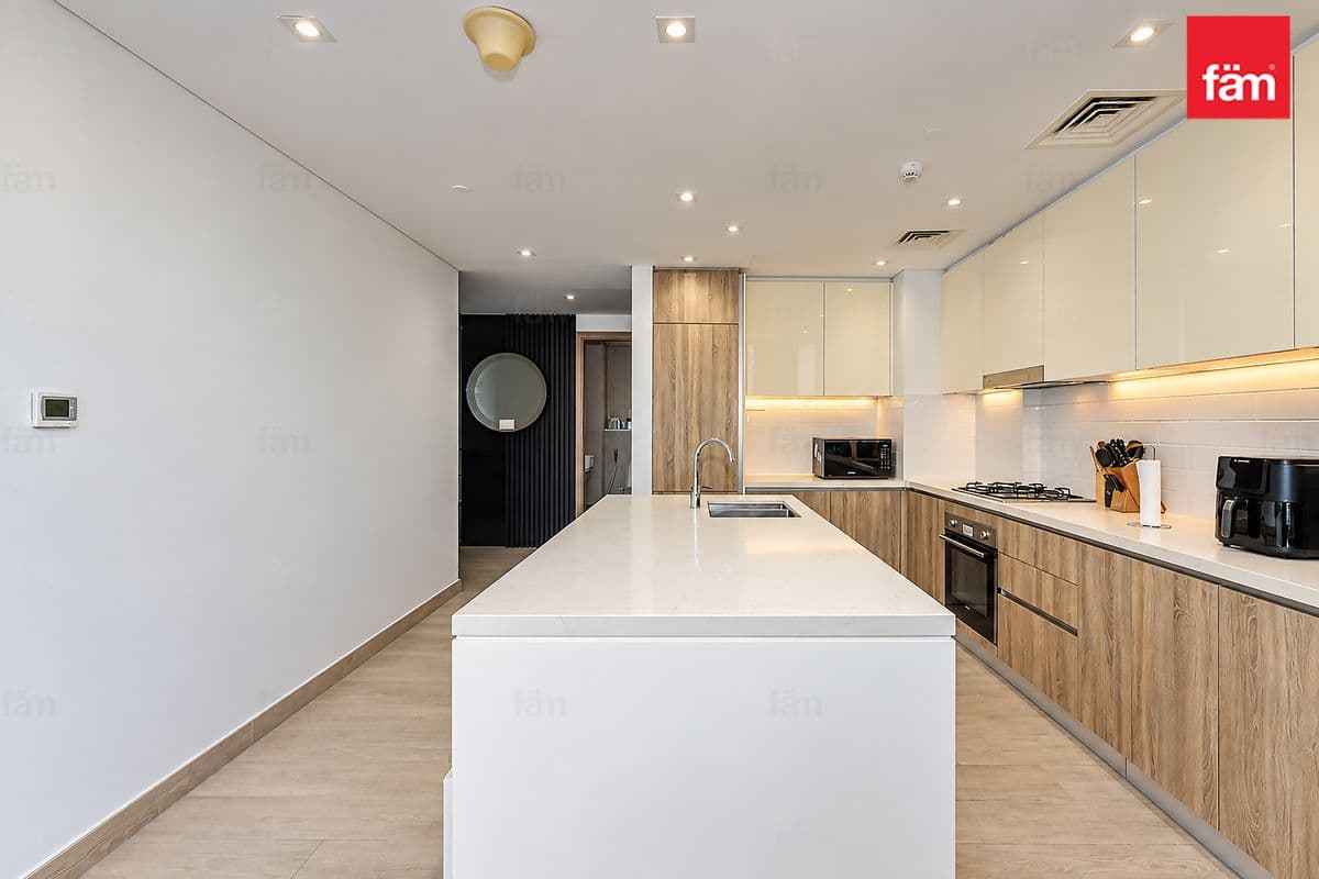 3 bedroom apartment in LIV Residence, photograph 5 of 20
