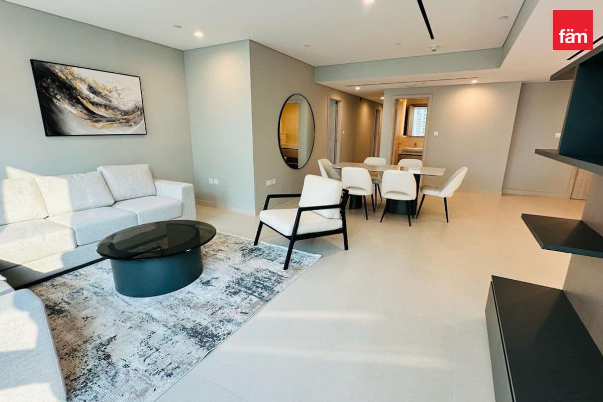 3 bedroom apartment in LIV Waterside, photograph 3 of 20