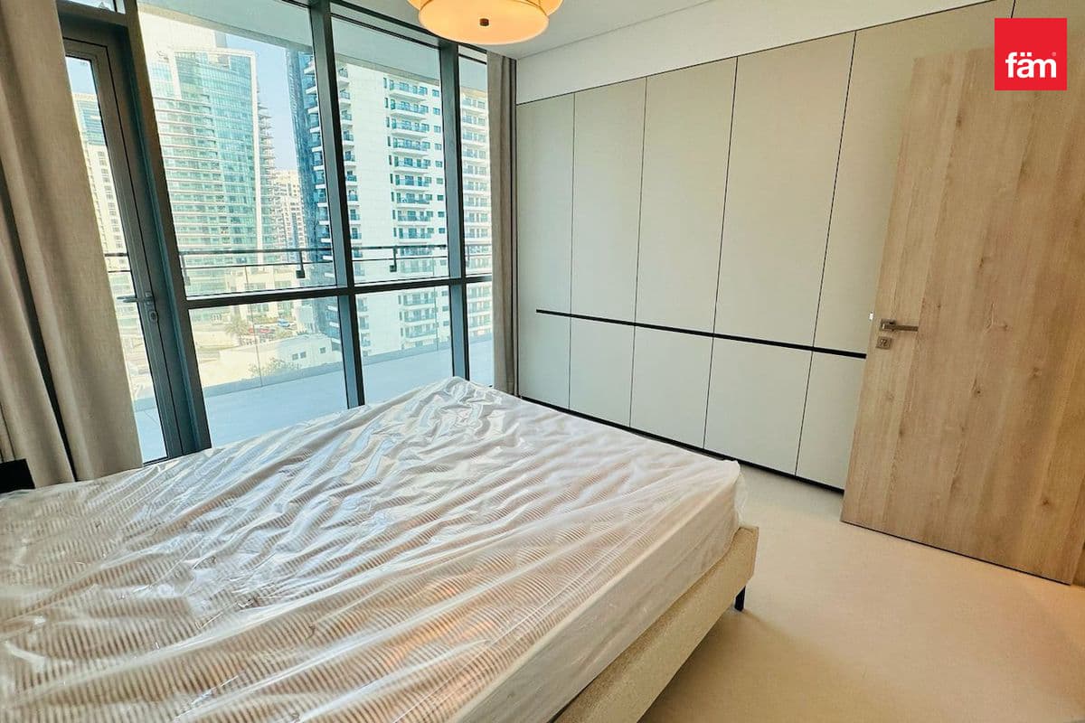 3 bedroom apartment in LIV Waterside, photograph 4 of 20