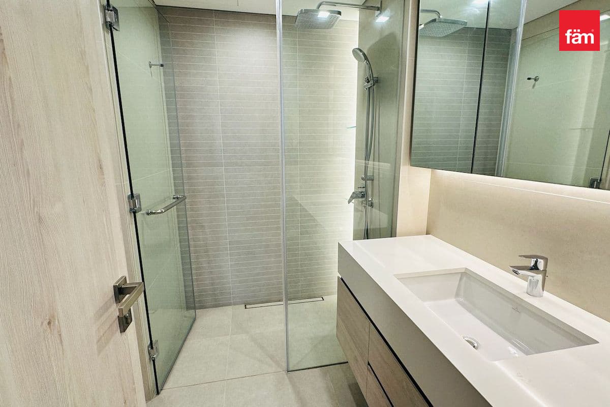 3 bedroom apartment in LIV Waterside, photograph 11 of 20