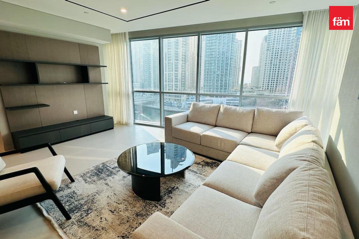 3 bedroom apartment in LIV Waterside, photograph 1 of 20