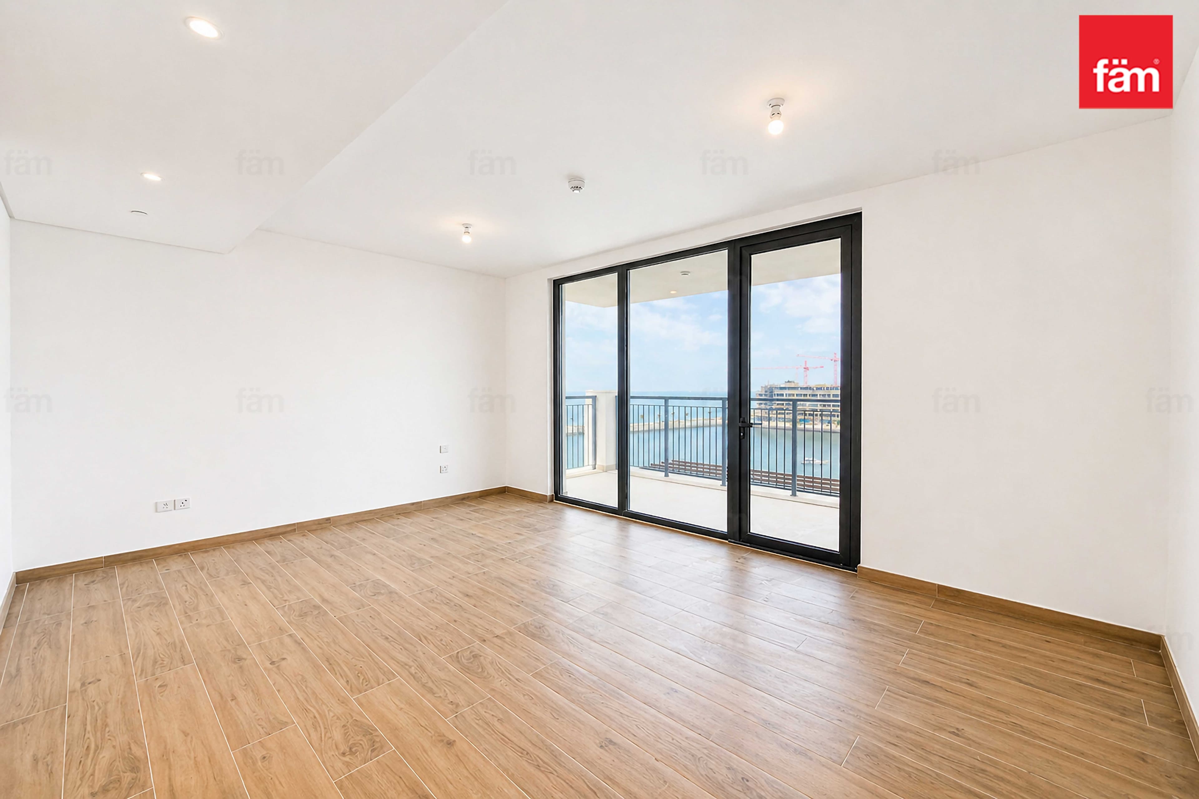 6 bedroom apartment in La Sirene - Building 1, photograph 12 of 20