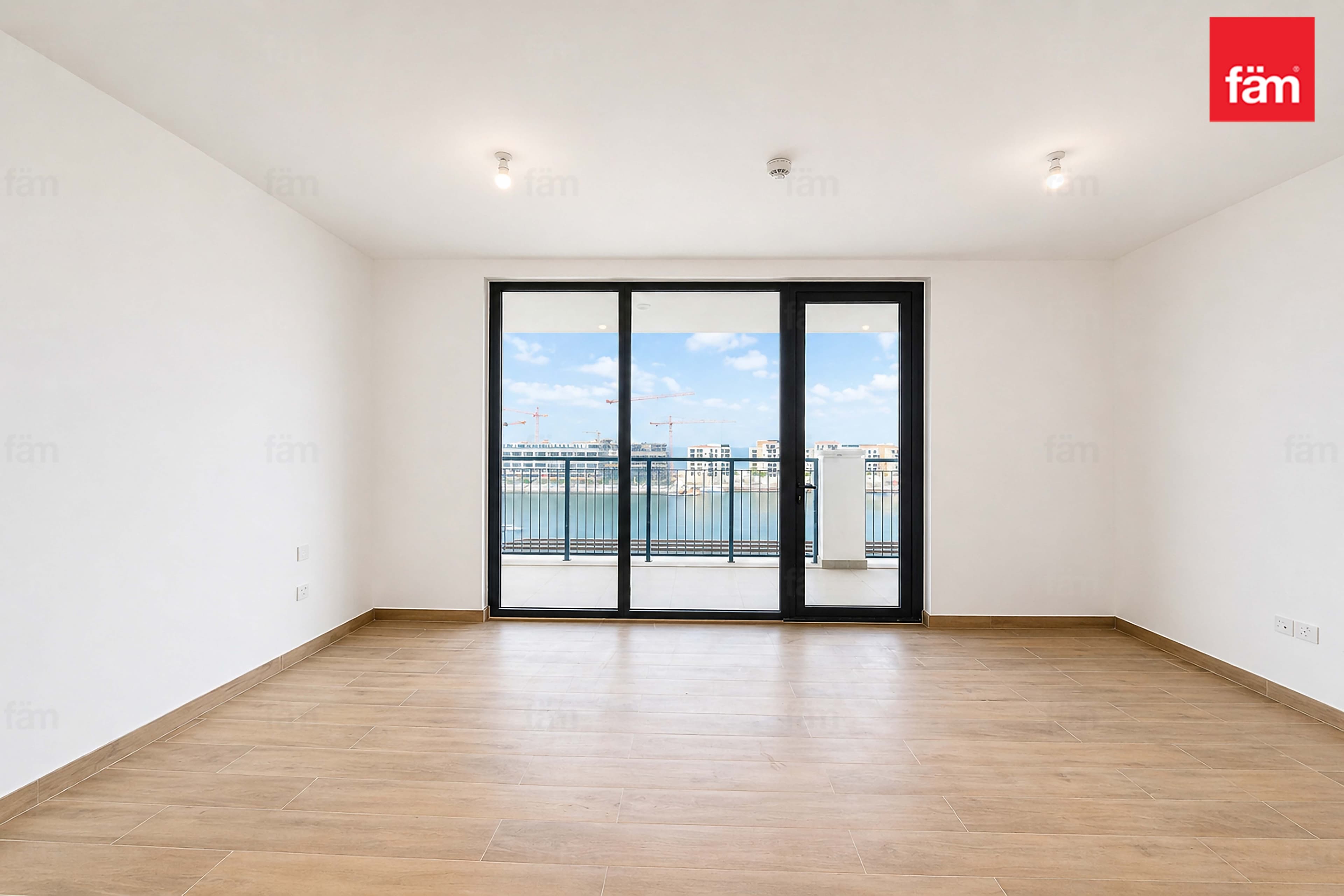 6 bedroom apartment in La Sirene - Building 1, photograph 11 of 20