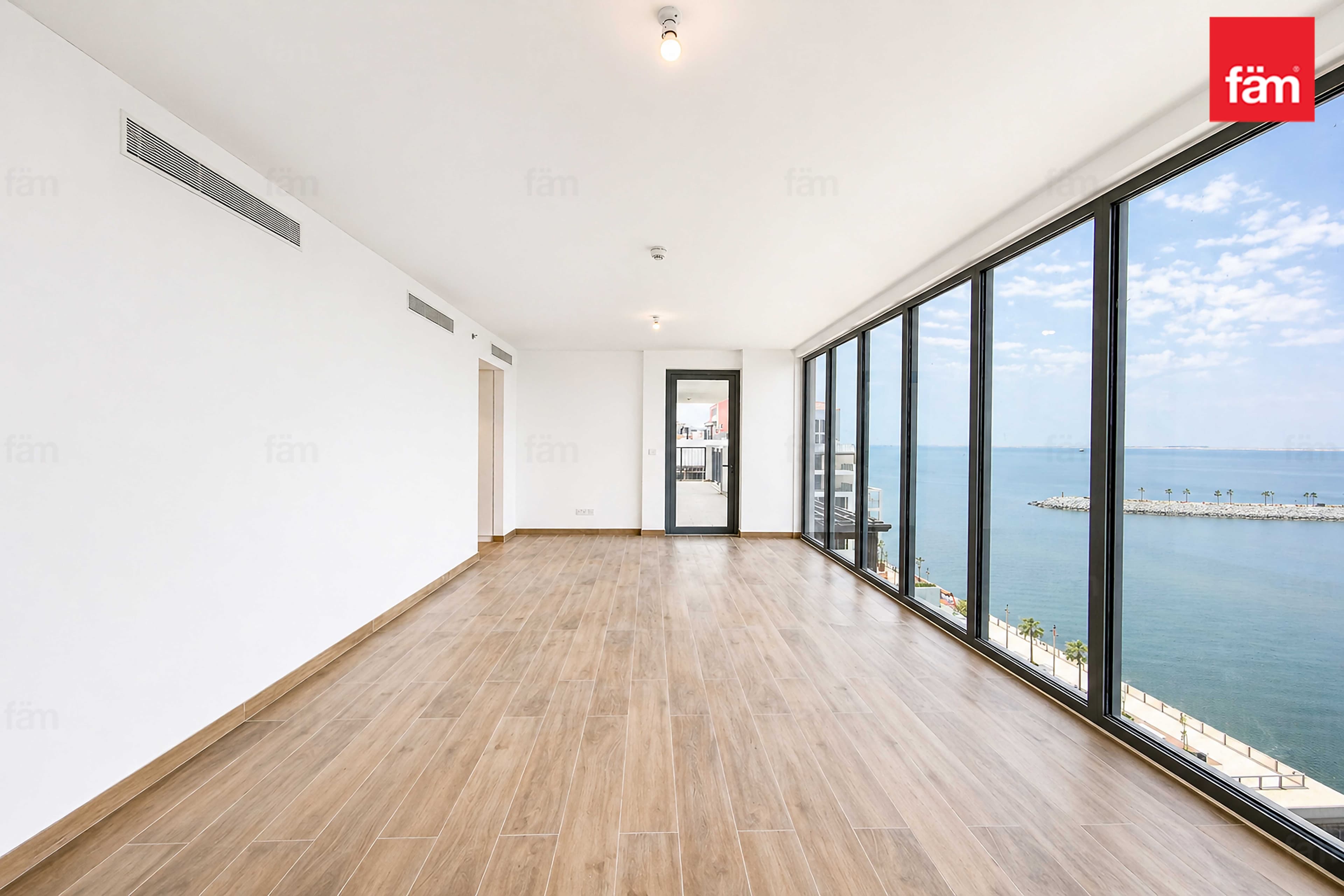 6 bedroom apartment in La Sirene - Building 1, photograph 13 of 20