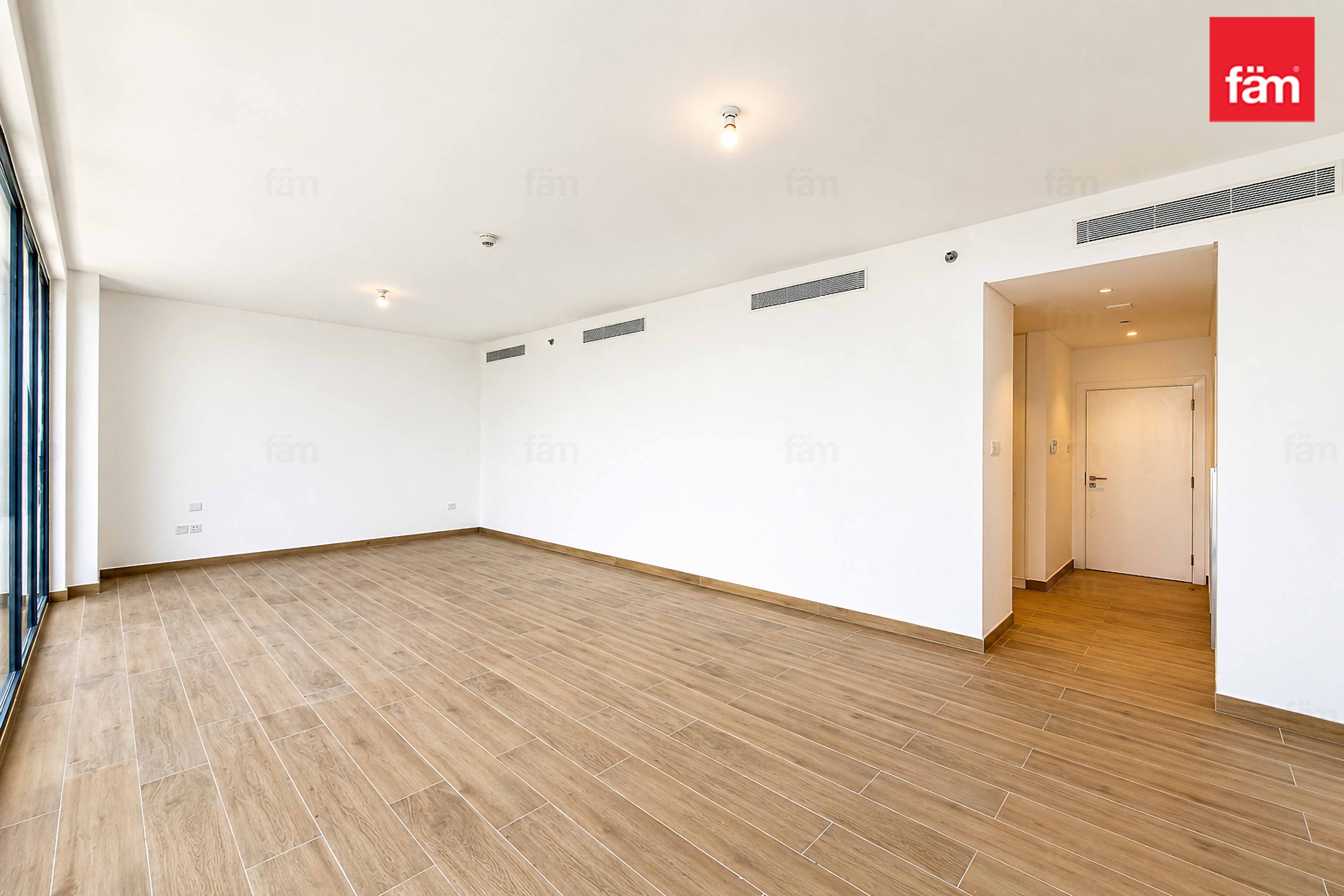 6 bedroom apartment in La Sirene - Building 1, photograph 10 of 20