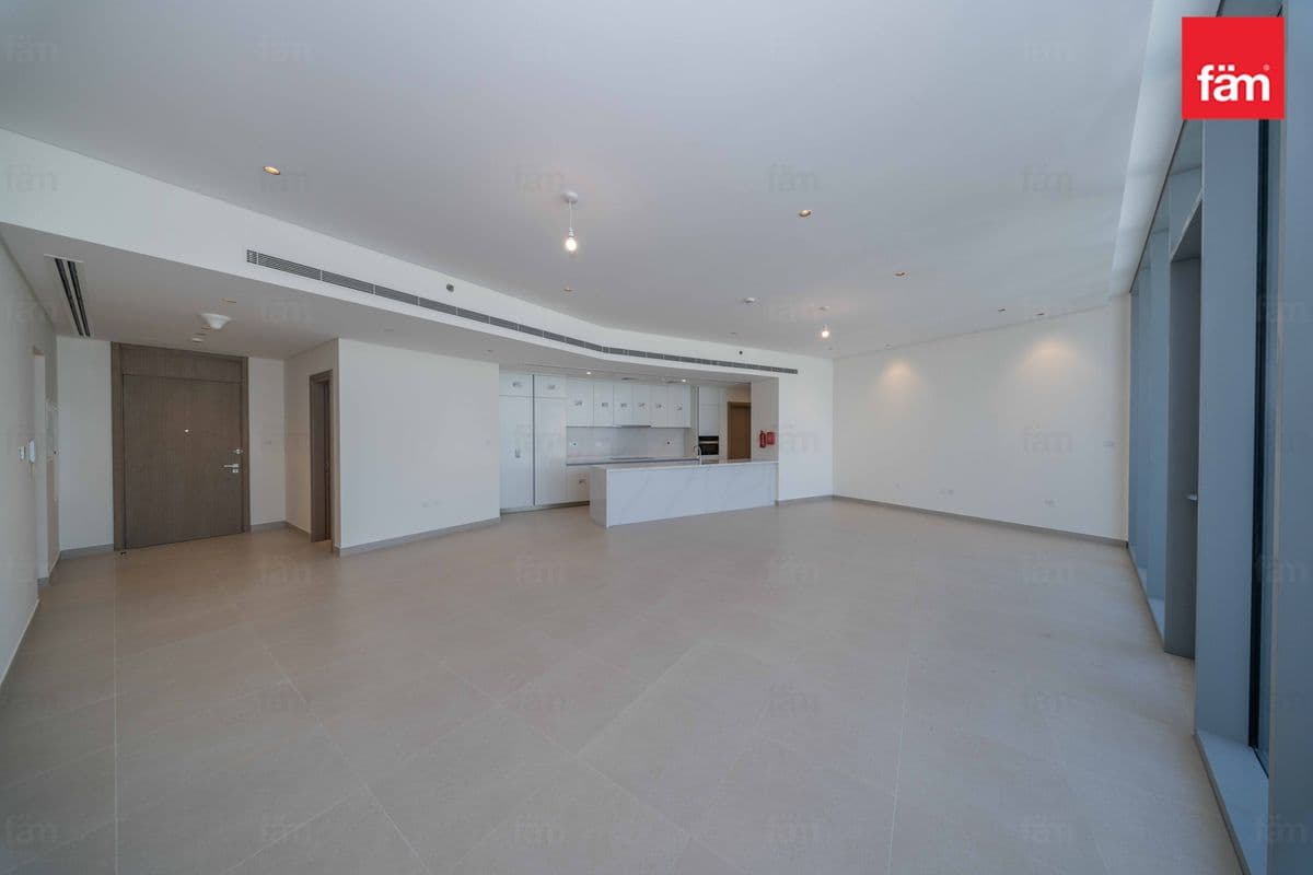 3 bedroom apartment in Lagoon Views at District One, photograph 9 of 20