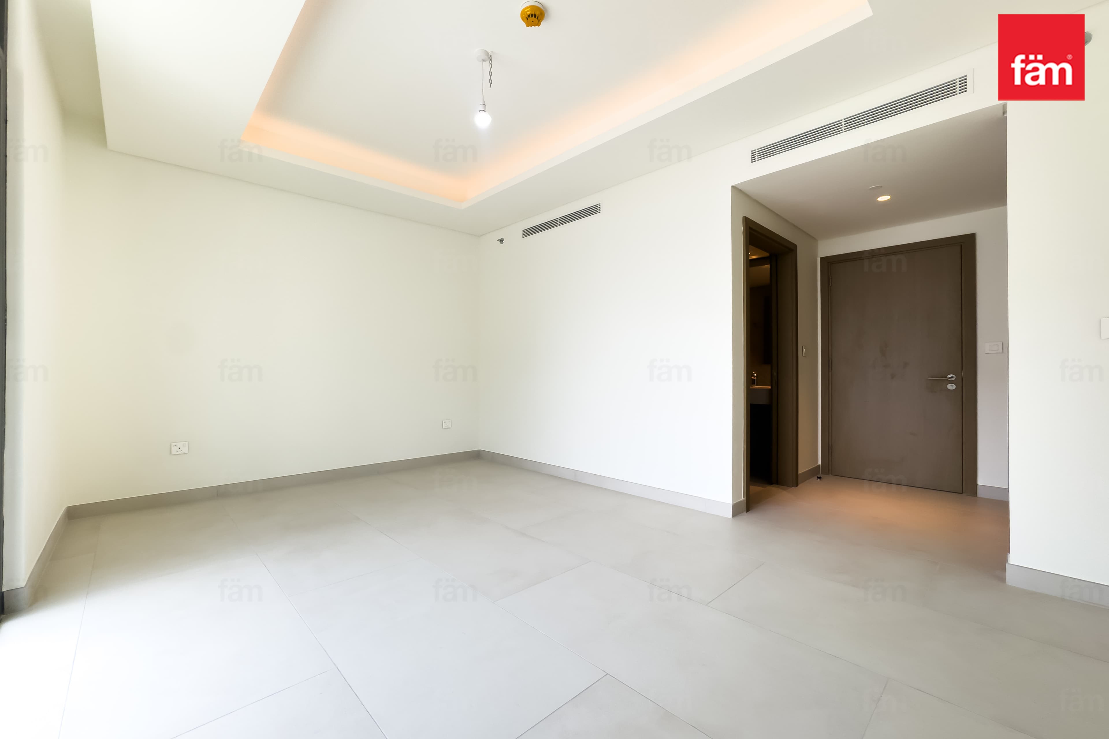 4 bedroom apartment in Laurel at Central Park, photograph 16 of 20
