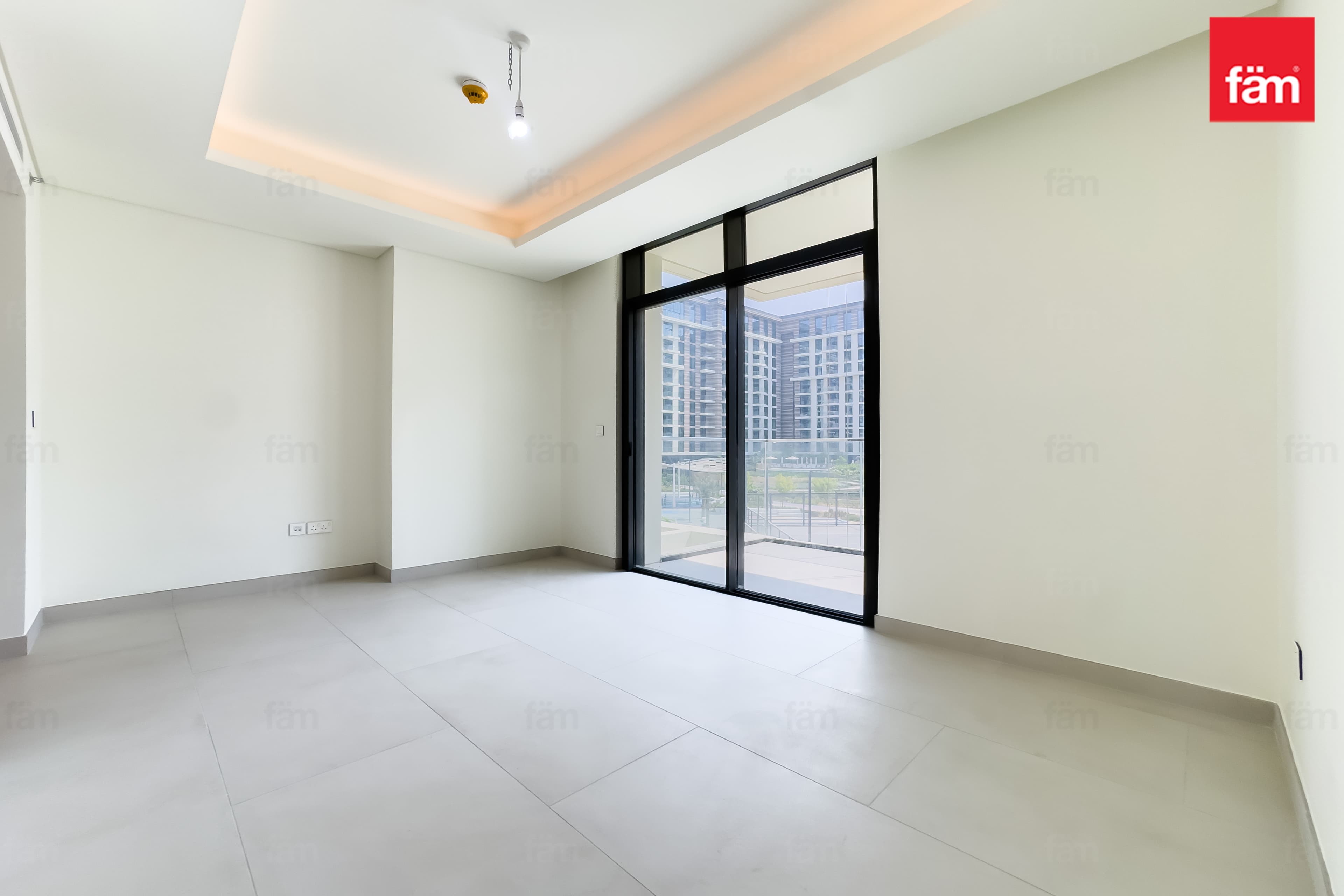4 bedroom apartment in Laurel at Central Park, photograph 11 of 20