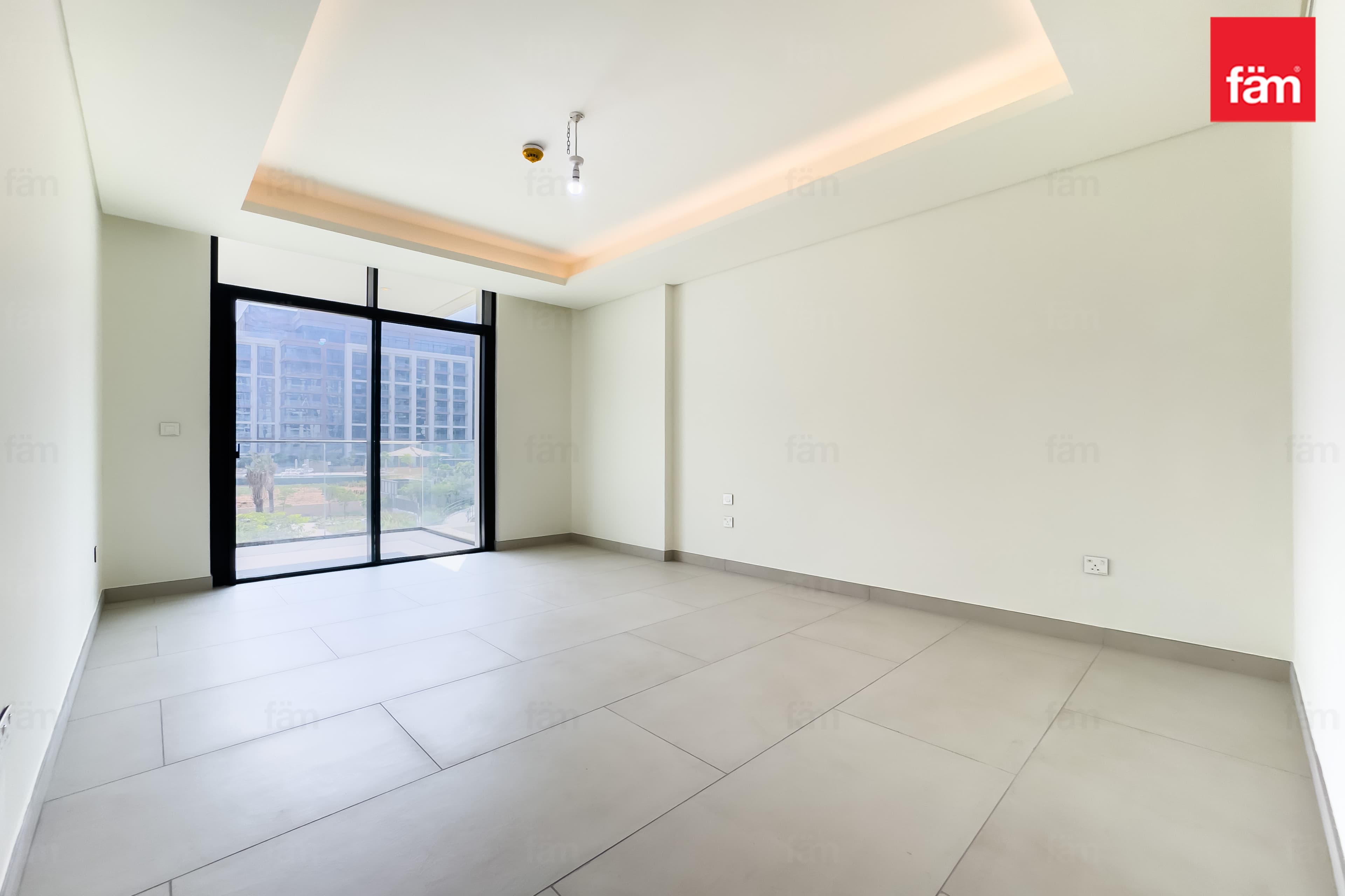 4 bedroom apartment in Laurel at Central Park, photograph 8 of 20