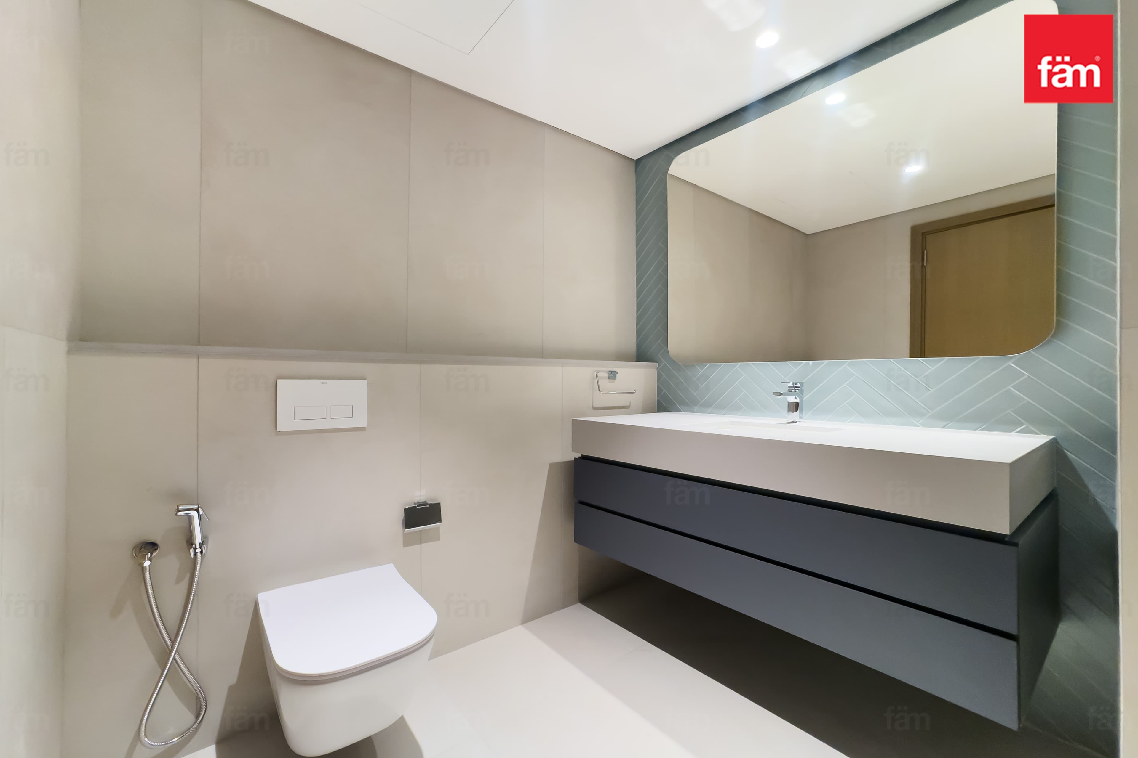 4 bedroom apartment in Laurel at Central Park, photograph 19 of 20