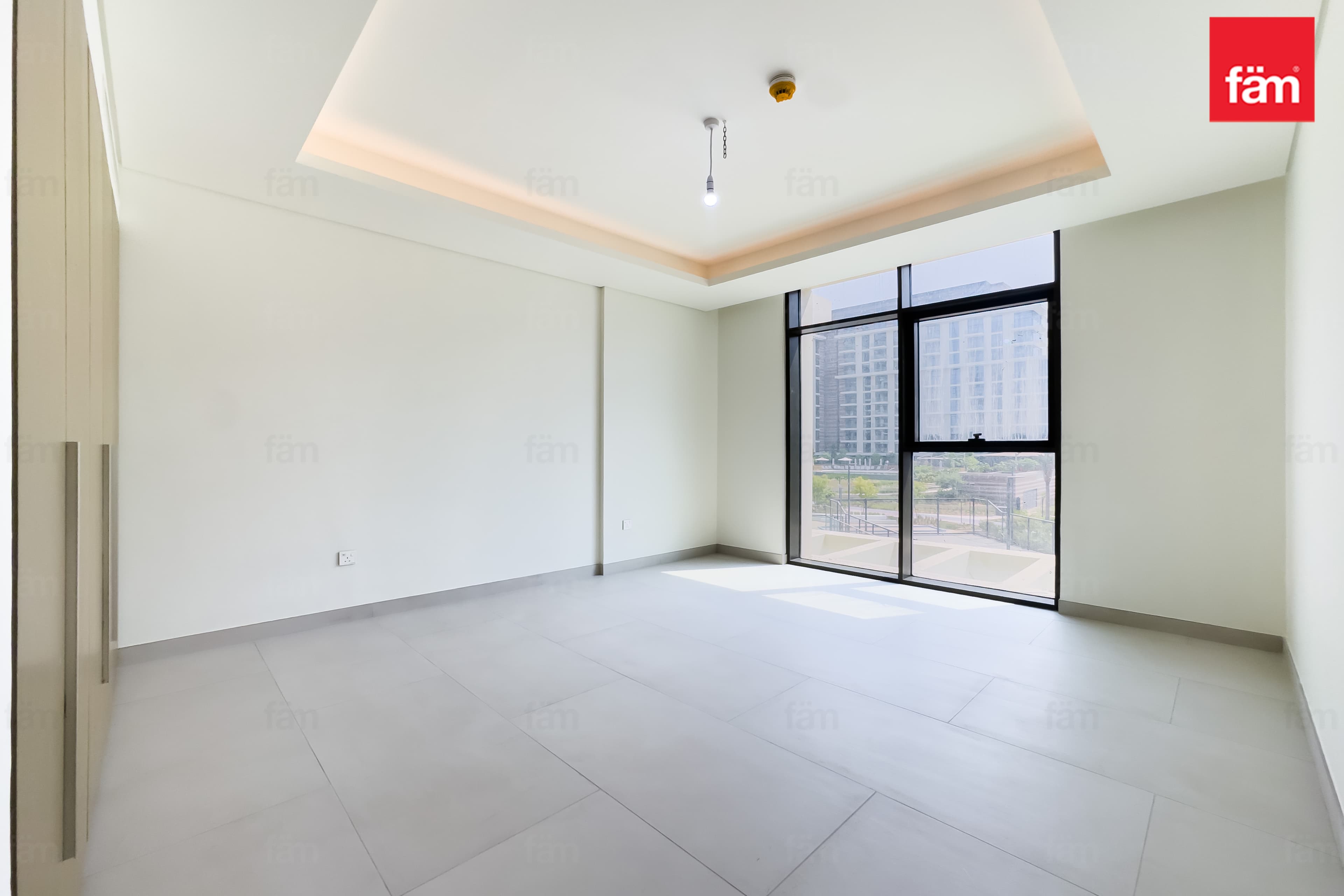 4 bedroom apartment in Laurel at Central Park, photograph 7 of 20