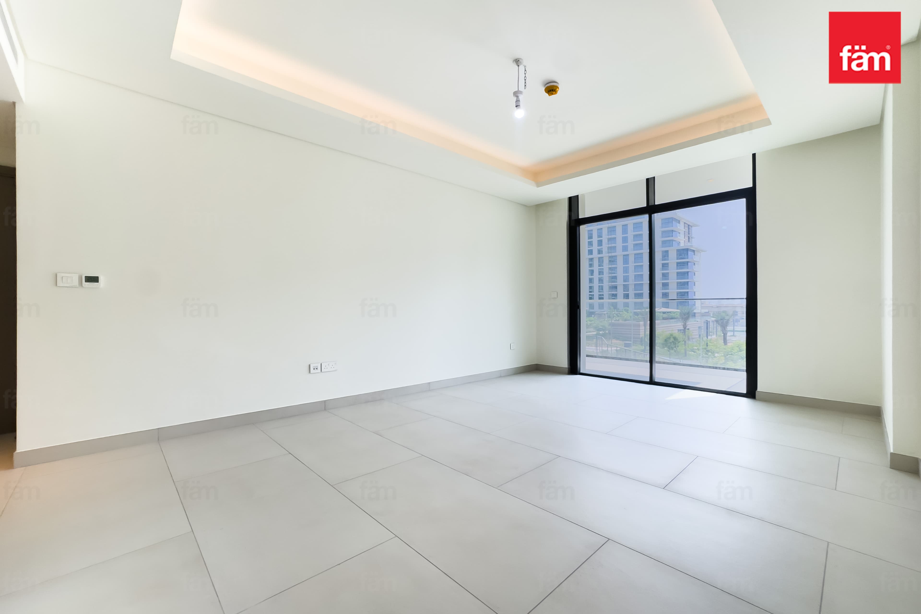 4 bedroom apartment in Laurel at Central Park, photograph 8 of 20
