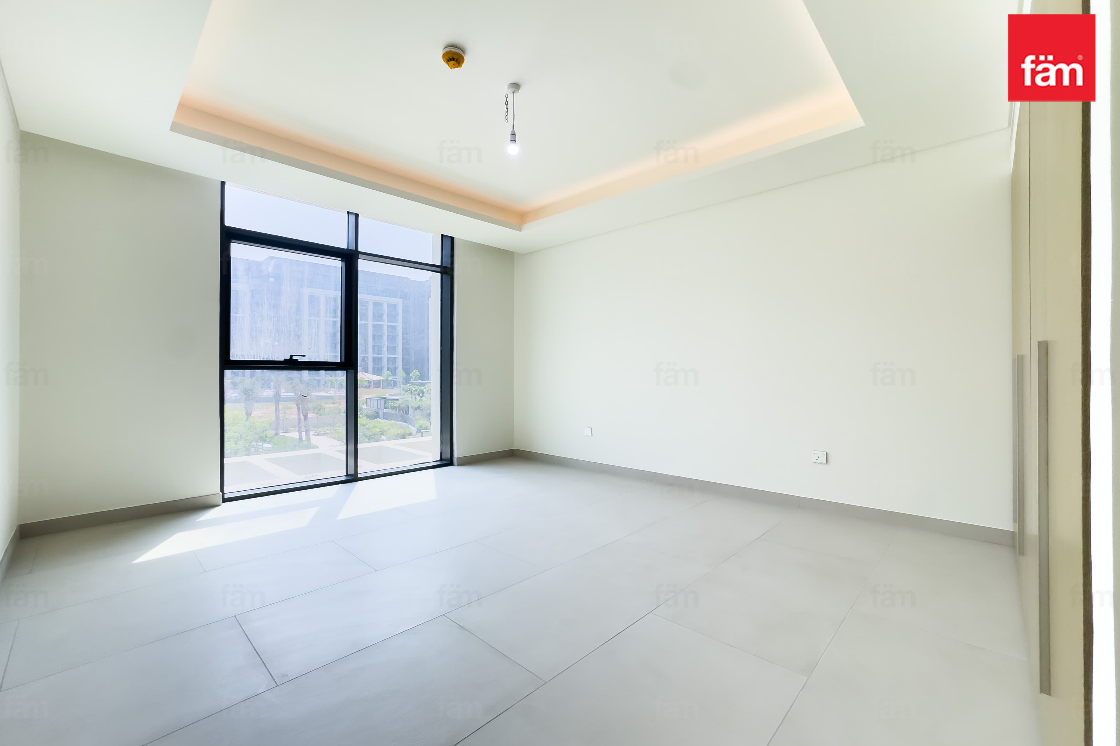 4 bedroom apartment in Laurel at Central Park, photograph 10 of 20