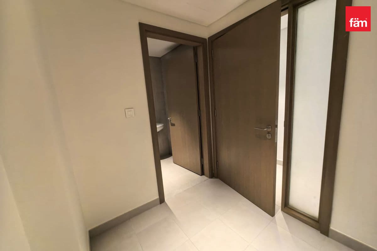 3 bedroom apartment in Laurel at Central Park, photograph 16 of 20