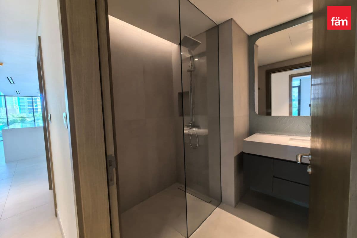 3 bedroom apartment in Laurel at Central Park, photograph 12 of 20