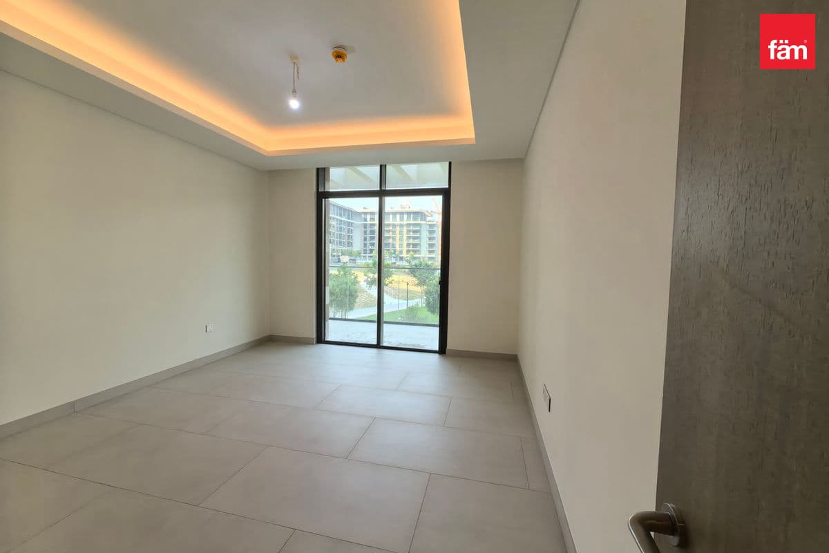 3 bedroom apartment in Laurel at Central Park, photograph 7 of 20