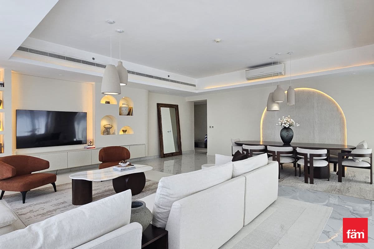 4 bedroom apartment in Mada Residences, photograph 3 of 20