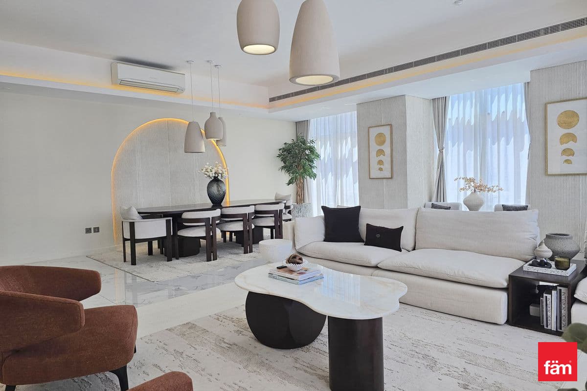 4 bedroom apartment in Mada Residences, photograph 2 of 20