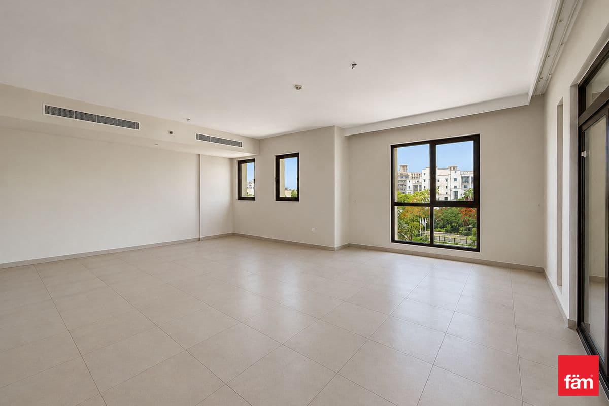 4 bedroom apartment in Madinat Jumeirah Living Lamtara 3, photograph 3 of 20