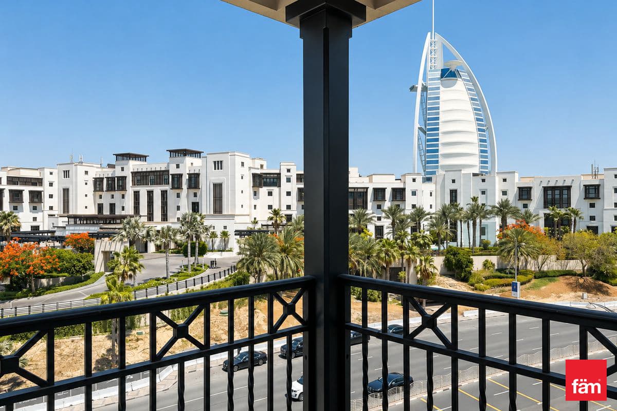 4 bedroom apartment in Madinat Jumeirah Living Lamtara 3, photograph 2 of 20