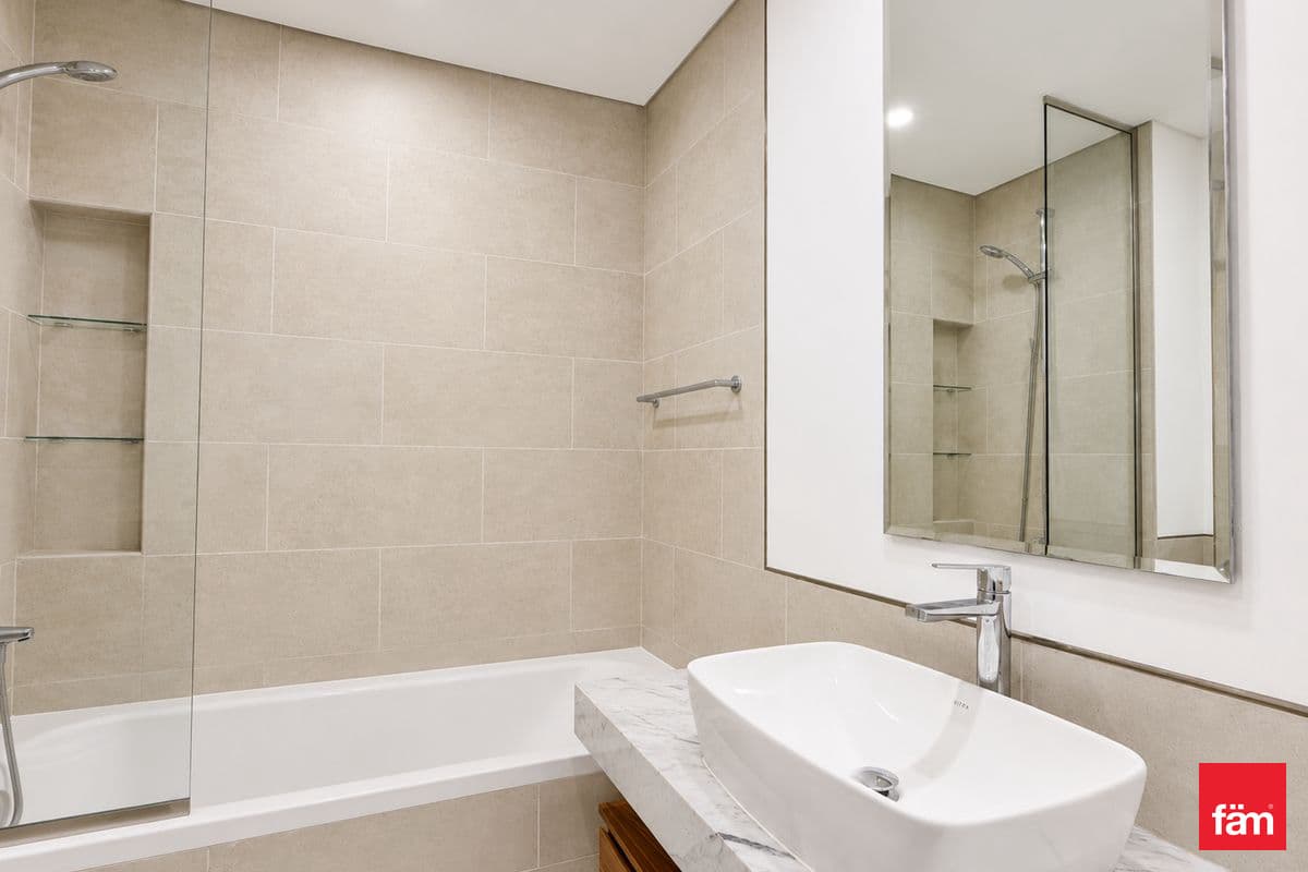 4 bedroom apartment in Madinat Jumeirah Living Lamtara 3, photograph 15 of 20