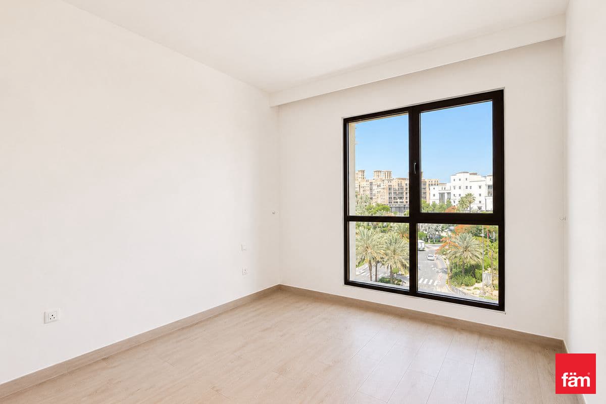 4 bedroom apartment in Madinat Jumeirah Living Lamtara 3, photograph 16 of 20