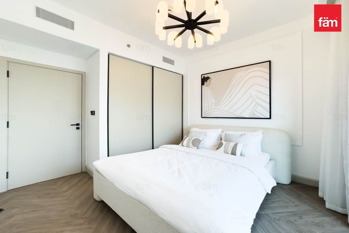 3 bedroom apartment in Marina Vista Podium, photograph 16 of 20