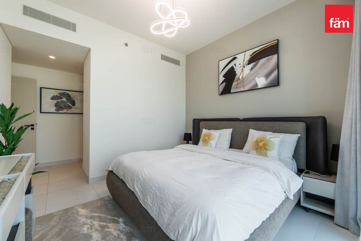 3 bedroom apartment in Marina Vista Tower 2, photograph 11 of 20