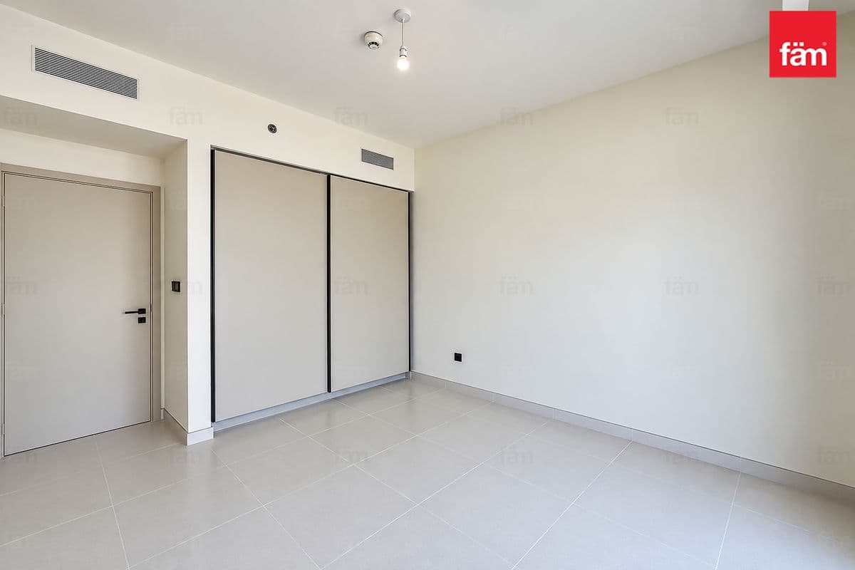 3 bedroom apartment in Marina Vista Tower 2, photograph 12 of 20