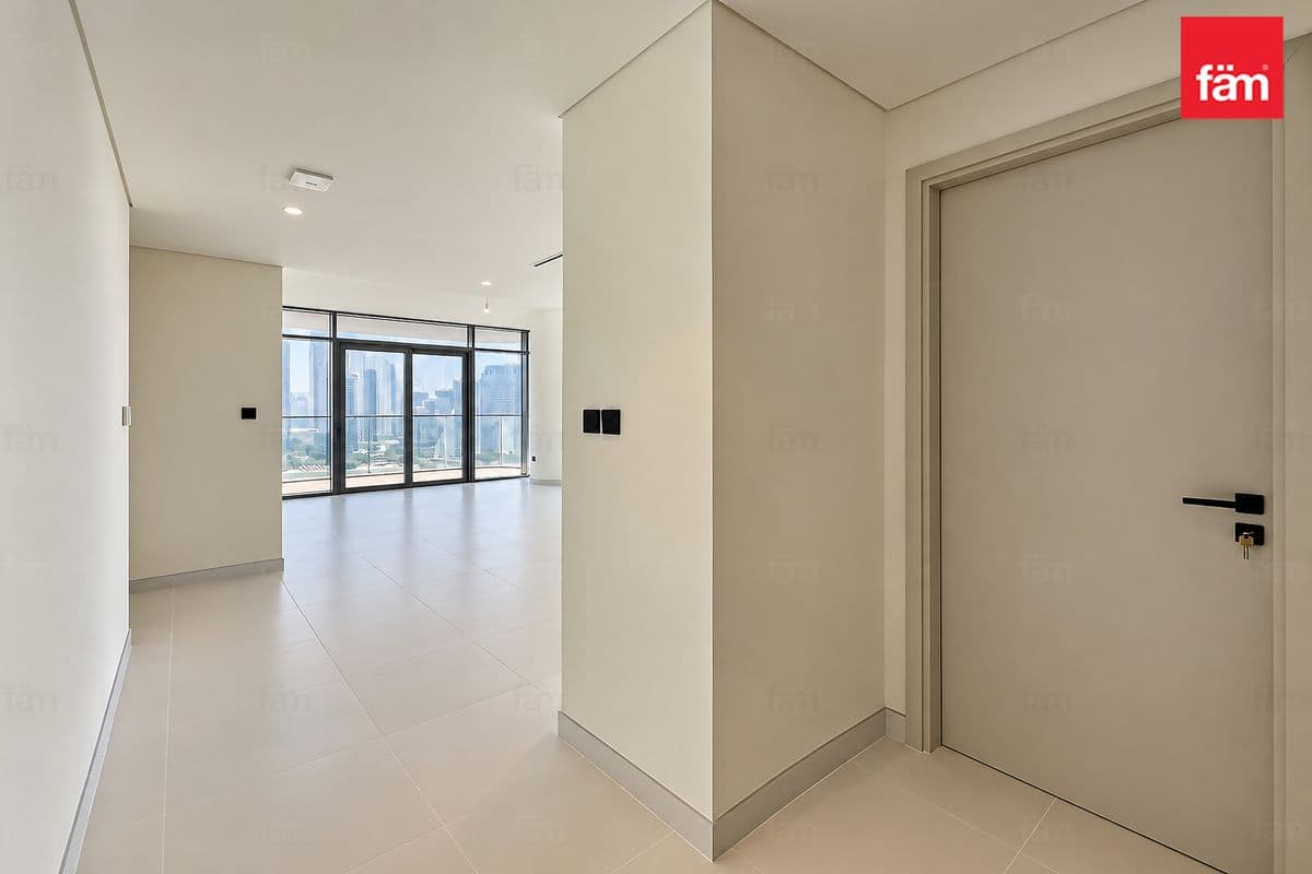 3 bedroom apartment in Marina Vista Tower 2, photograph 9 of 20