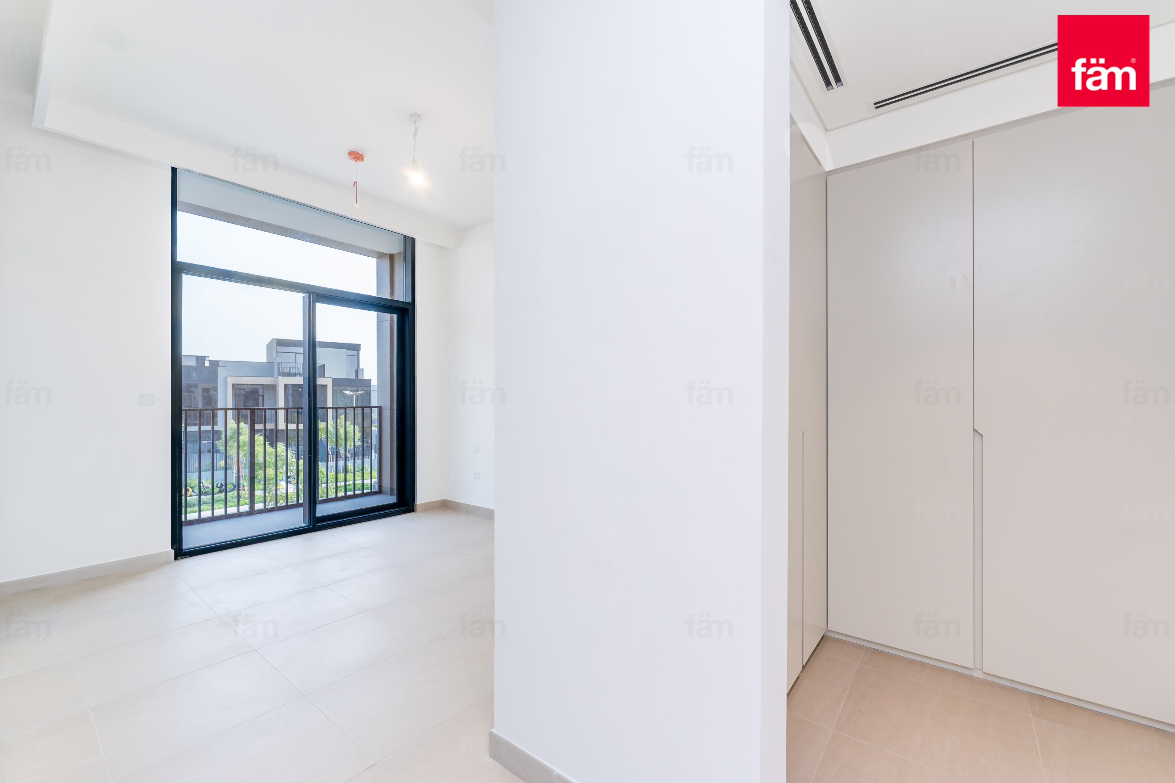 4 bedroom villa in Mudon Al Ranim 6, photograph 7 of 15