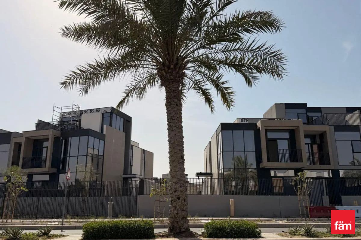 4 bedroom villa in Mudon Al Ranim 7, photograph 3 of 12