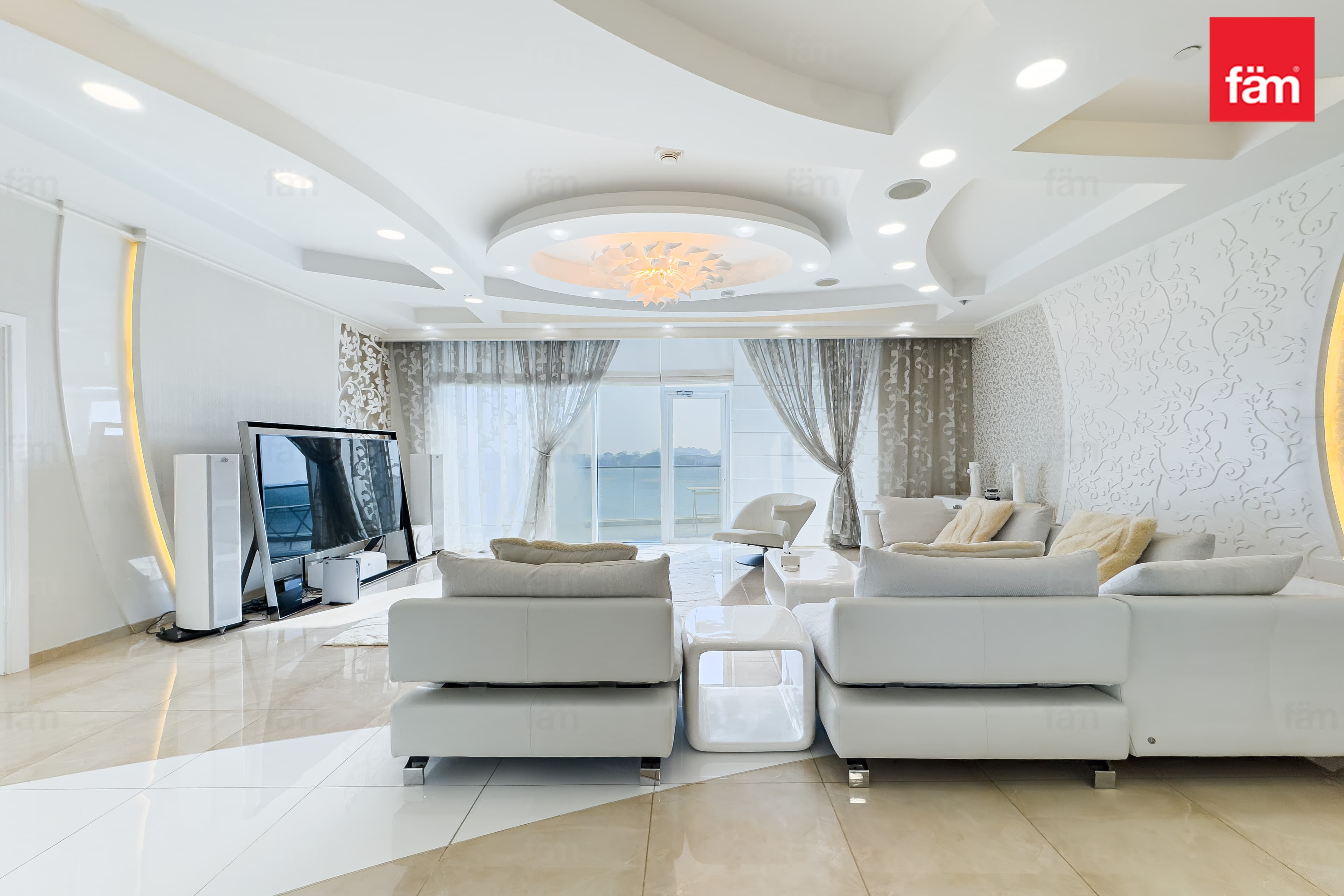 3 bedroom apartment in Oceana Adriatic, photograph 2 of 20