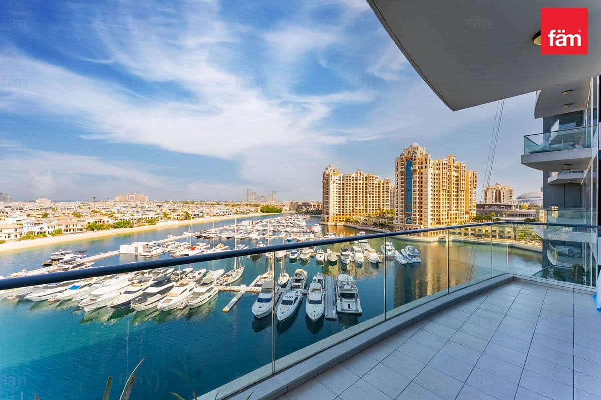 2 bedroom apartment in Oceana Adriatic, photograph 2 of 20