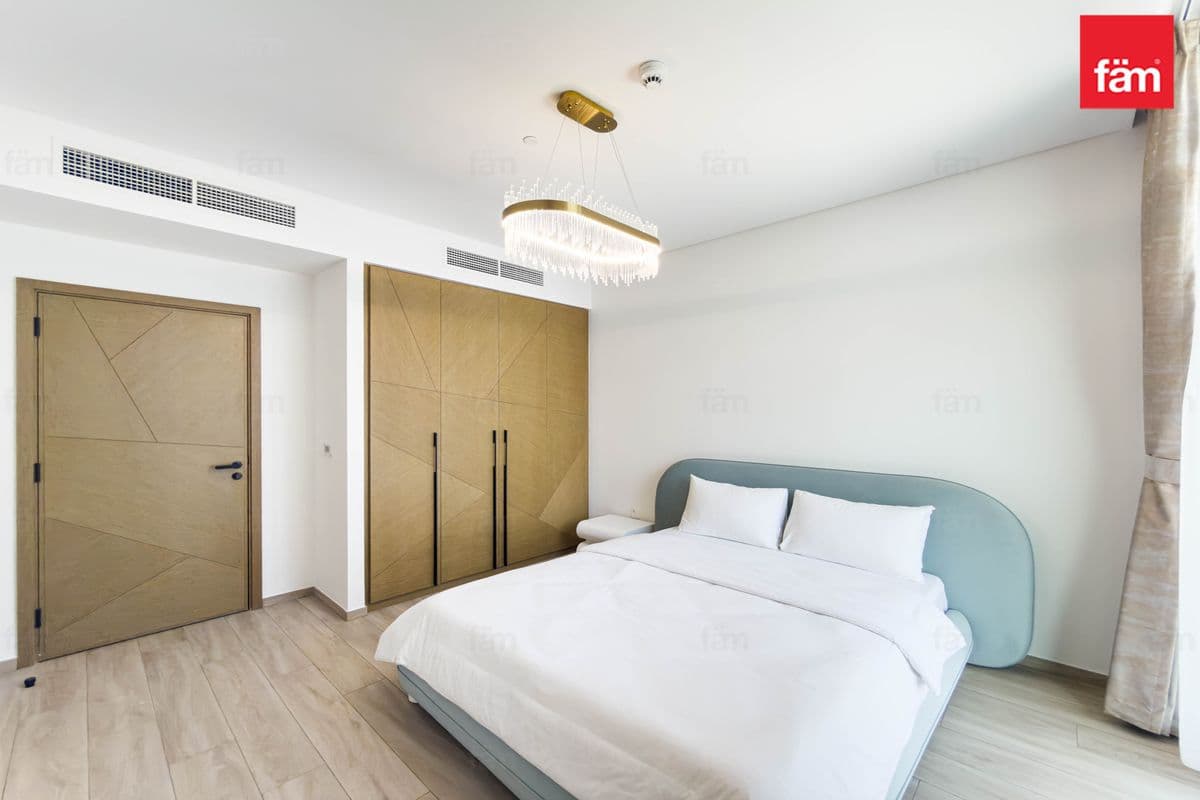 3 bedroom apartment in Palace Residences, photograph 11 of 20