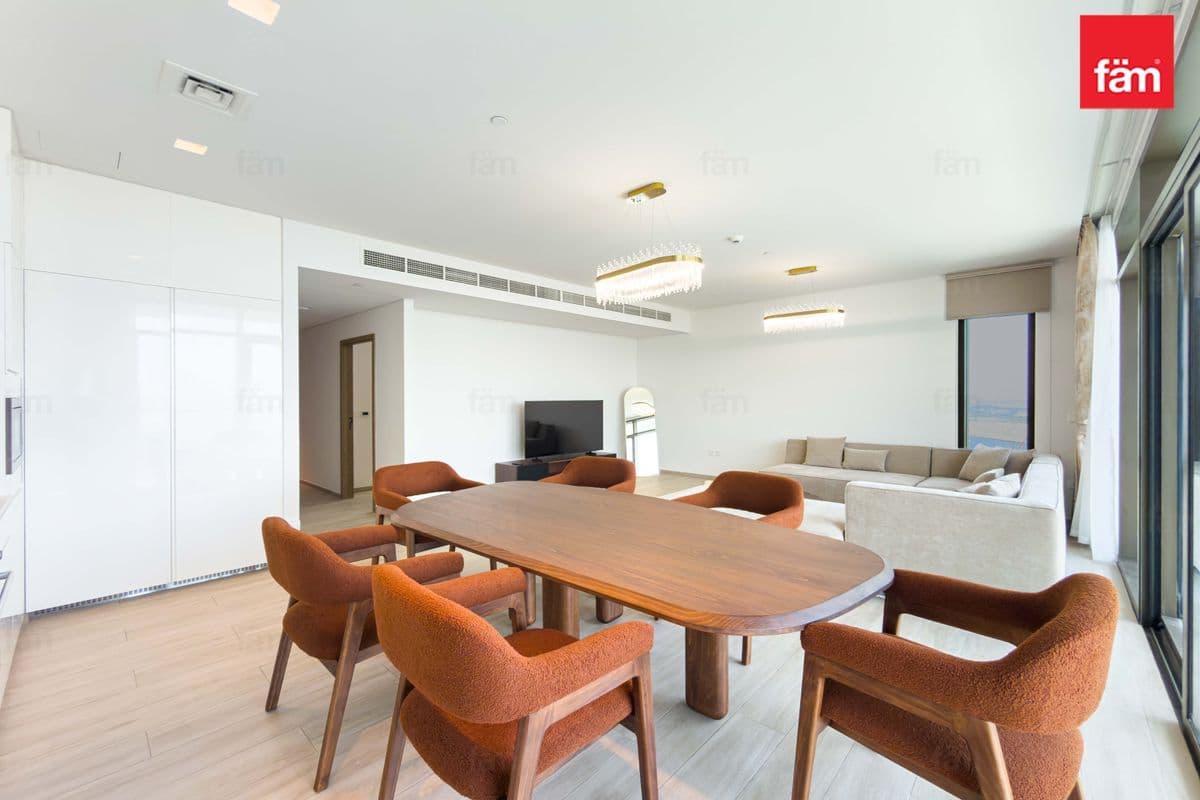 3 bedroom apartment in Palace Residences, photograph 9 of 20