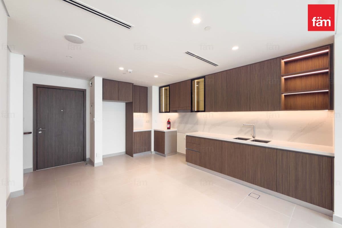 3 bedroom apartment in Palace Residences North, photograph 3 of 20